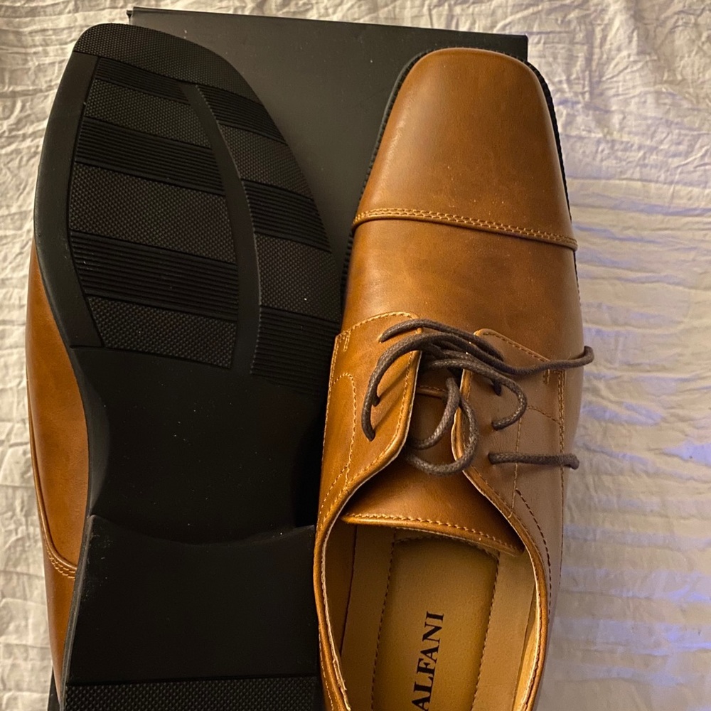Men’s dress shoes
